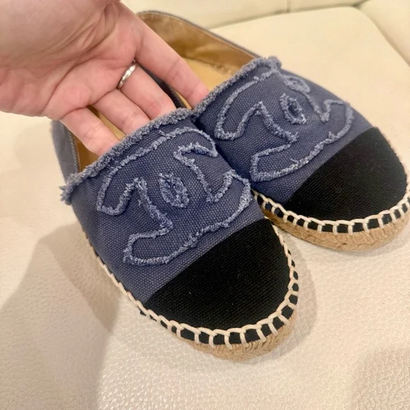 ⭕️SOLD⭕️Chanel Espadrilles - Picture 6 of 10